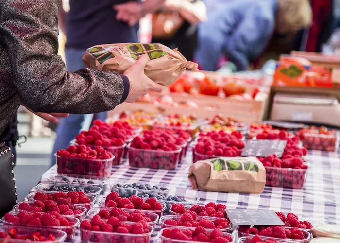 Confortable A 300 M De La Avec Parking Prive - Fr-1-788-45 Varaville