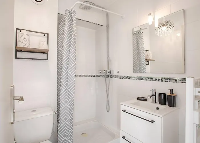 Apartment Confortable A 300 M De La Avec Parking Prive - Fr-1-788-45 Varaville