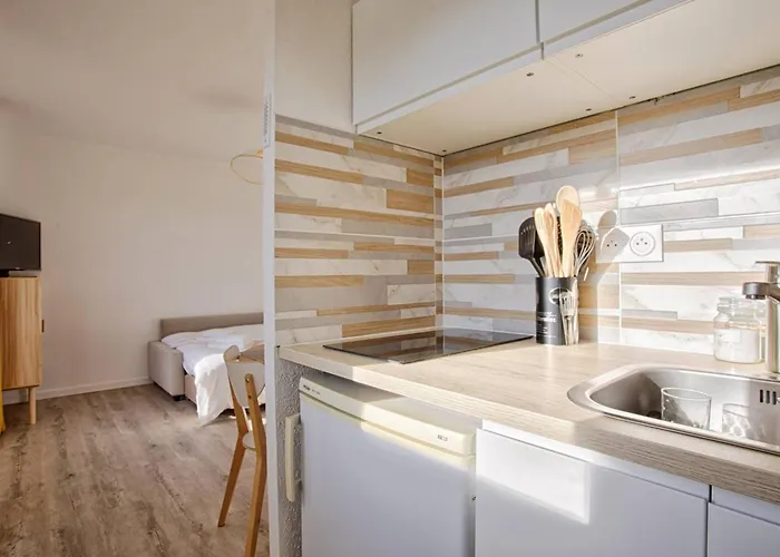 Apartment Confortable A 300 M De La Avec Parking Prive - Fr-1-788-45 Varaville